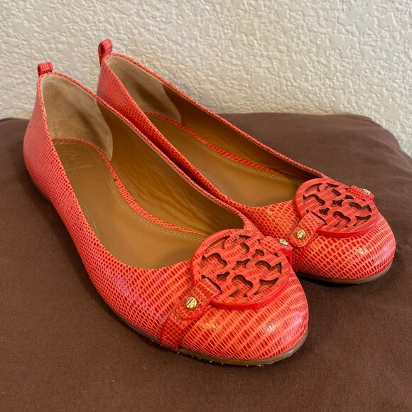Tory Burch Coral Flats - Picture 2 of 4